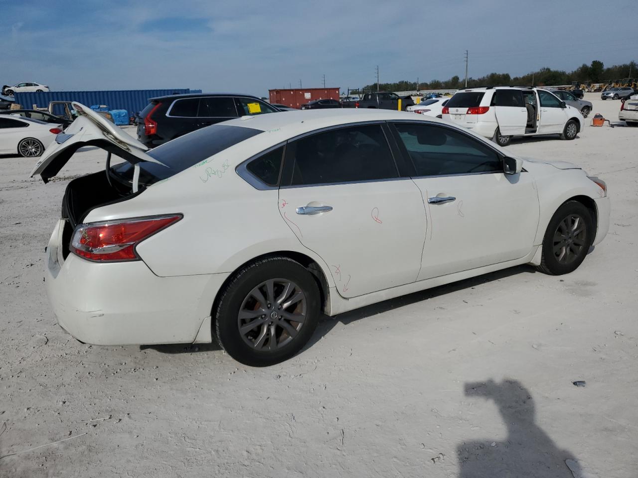 2015 Nissan Altima - Image 3