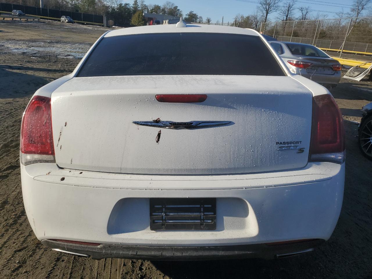 2017 Chrysler 300 - Image 6