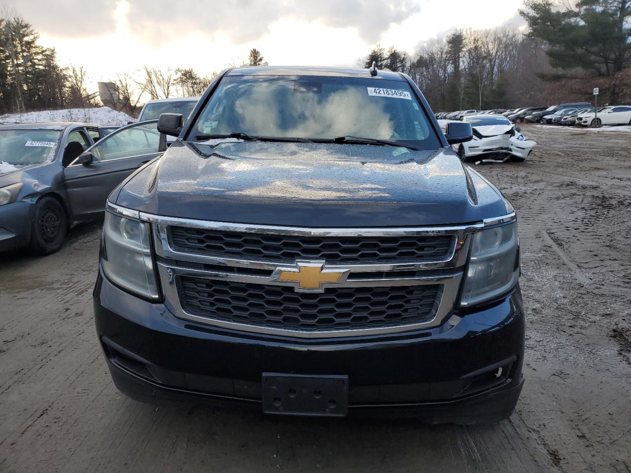 2015 Chevrolet Suburban - Image 5