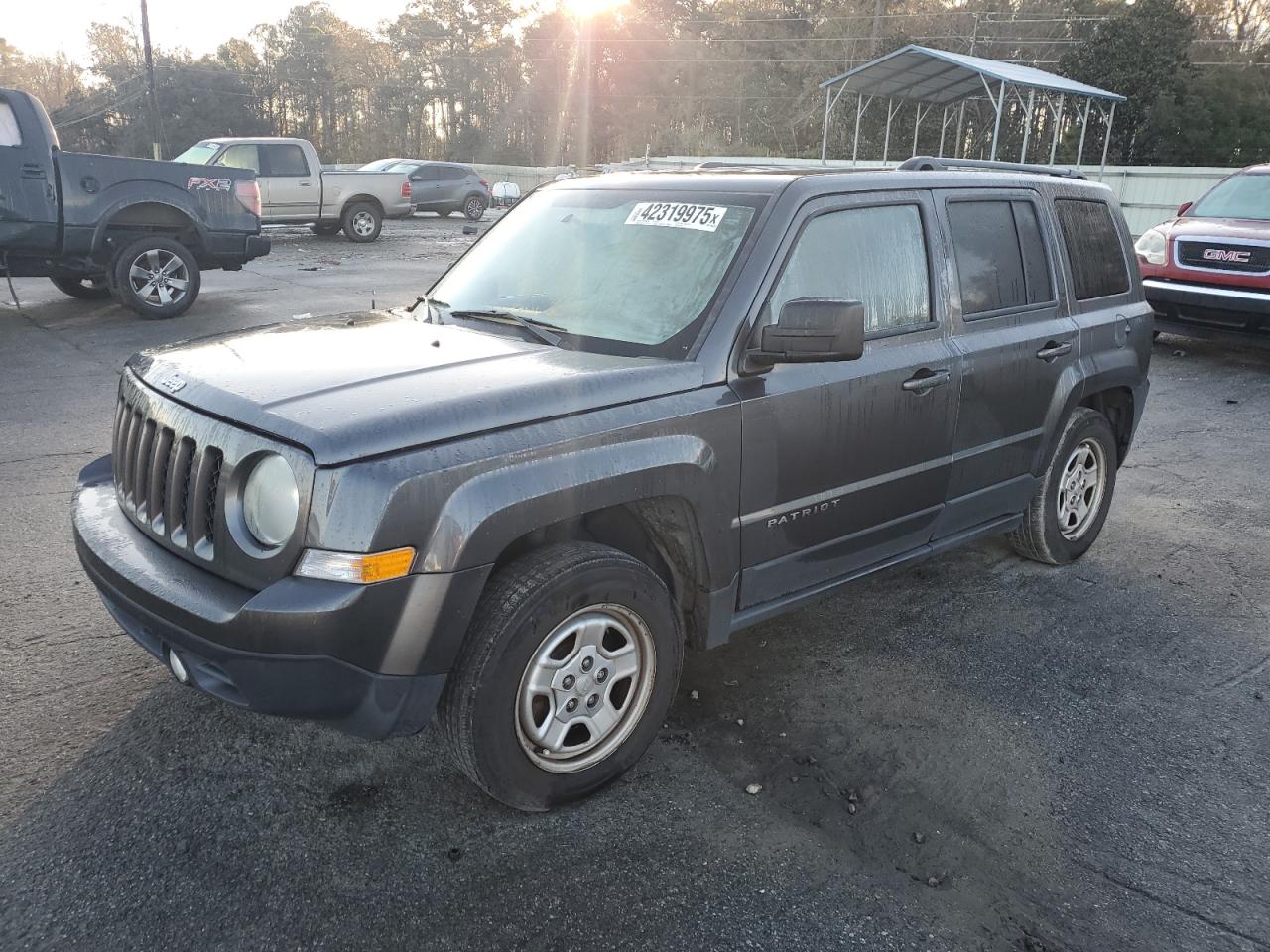 2014 Jeep Liberty (Patriot) - Image 1