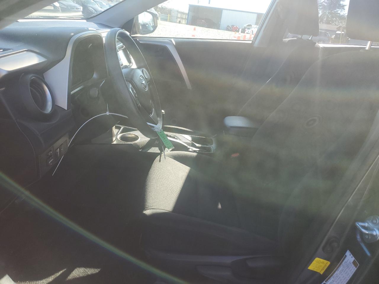 2015 Toyota RAV 4 - Image 7