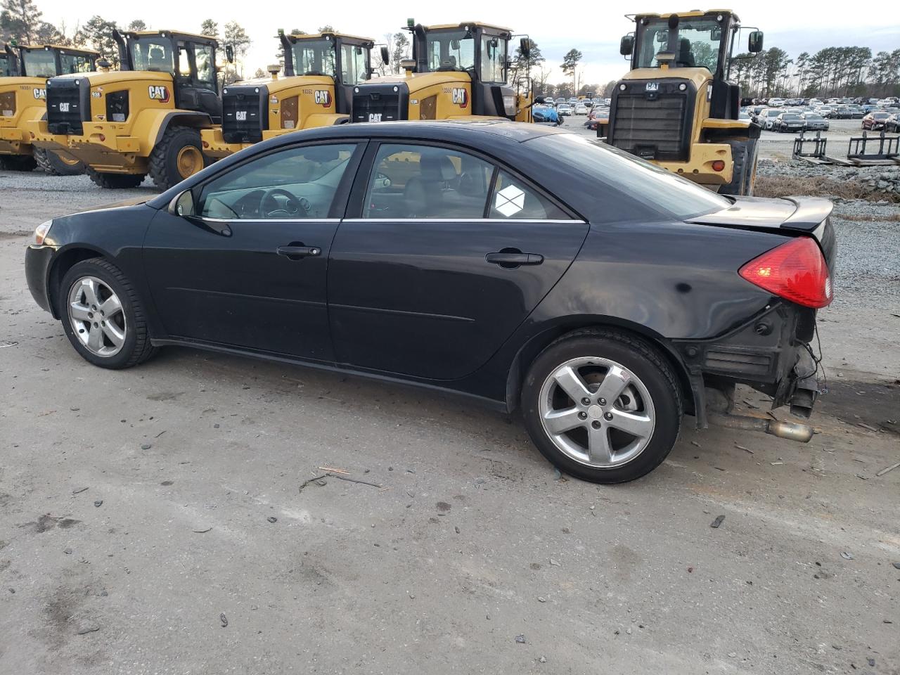 2005 Pontiac G6 - Image 2
