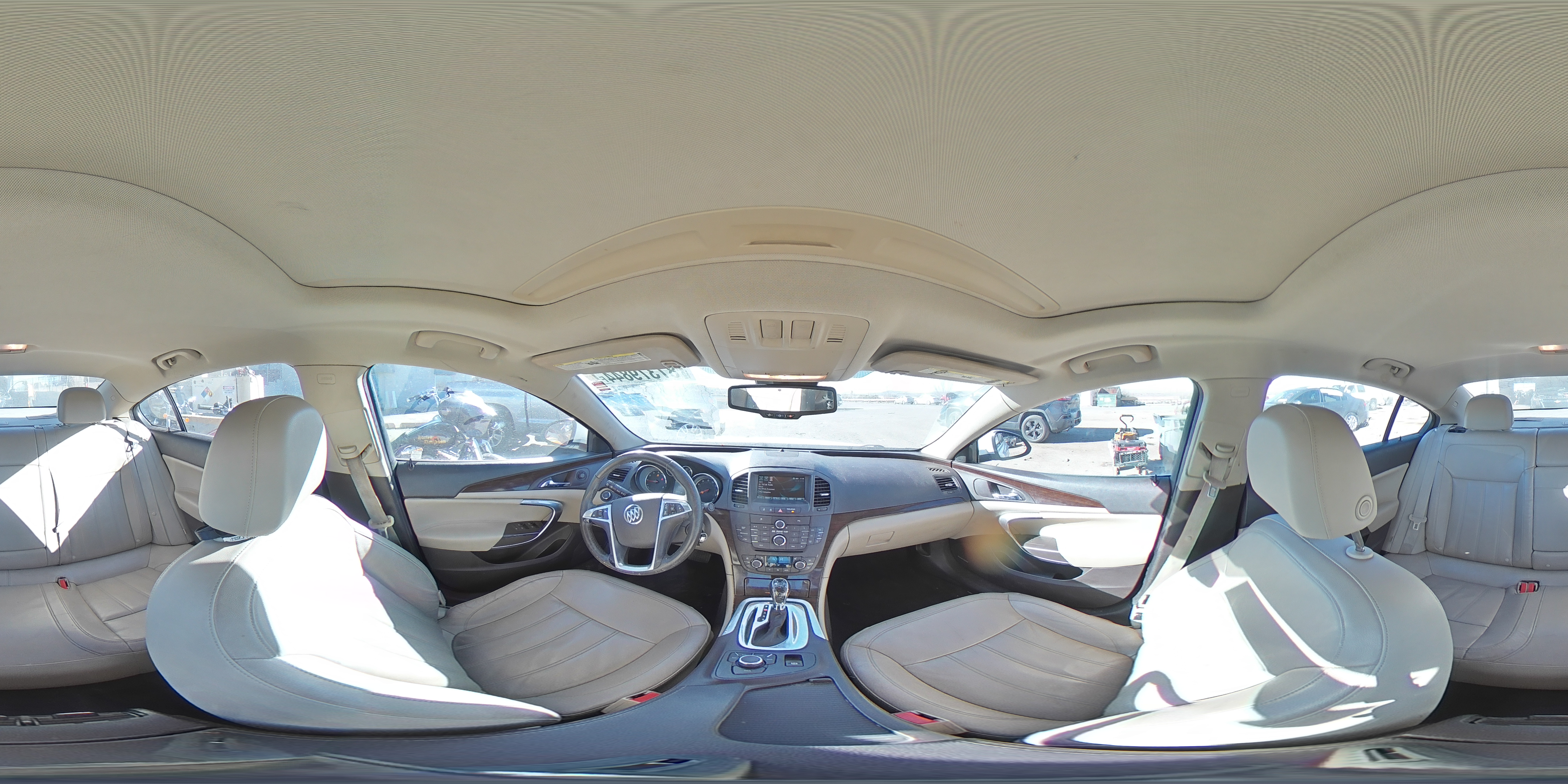 2011 Buick Regal - Image 13