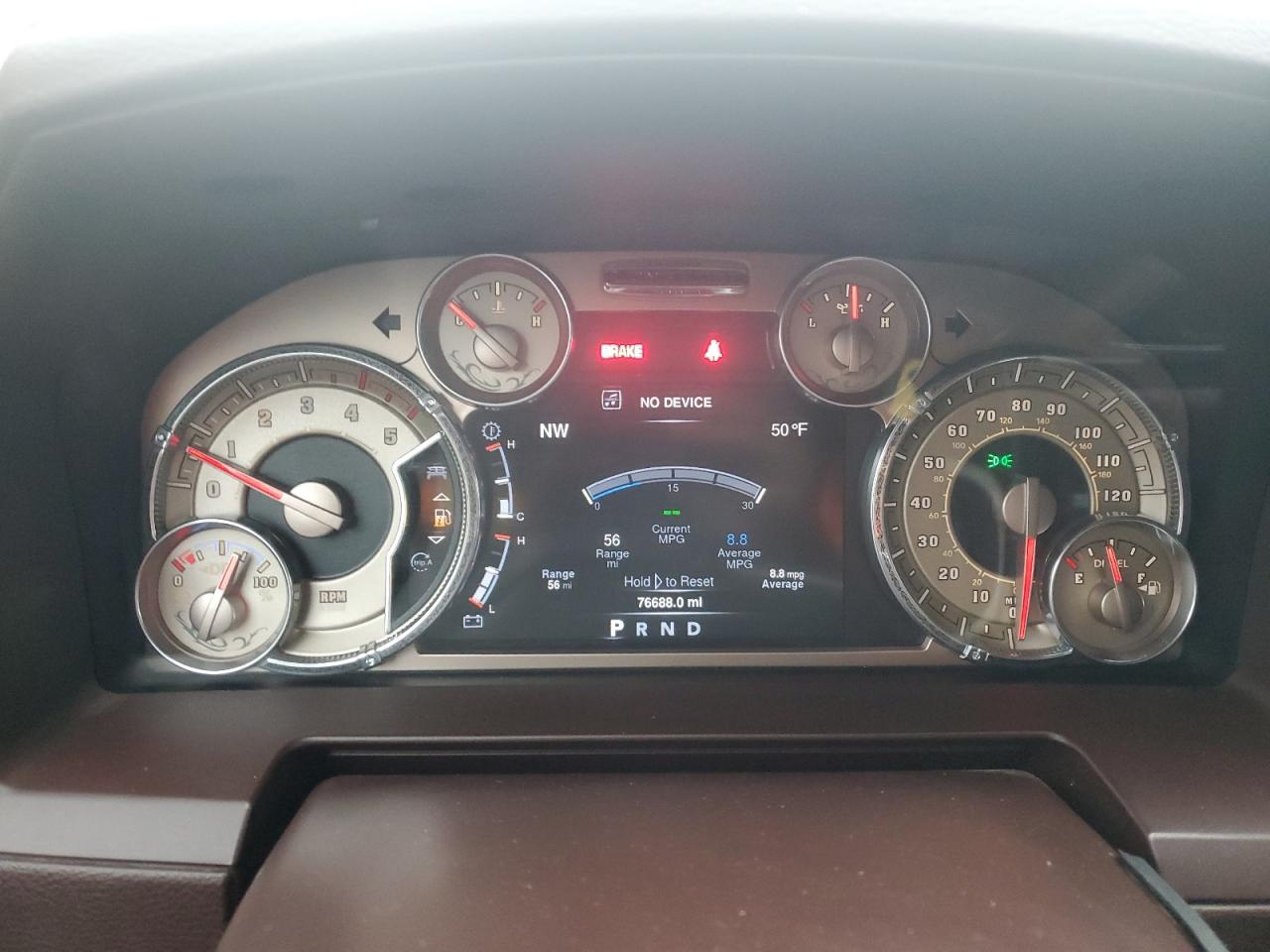 2016 RAM 3500 - Image 9