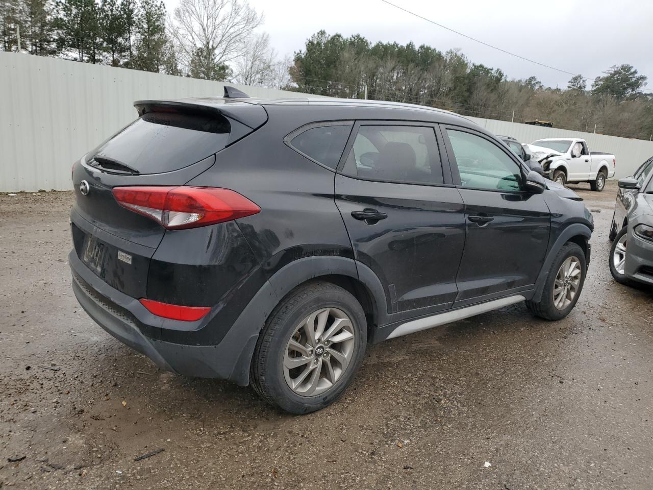 2017 Hyundai Tucson - Image 3