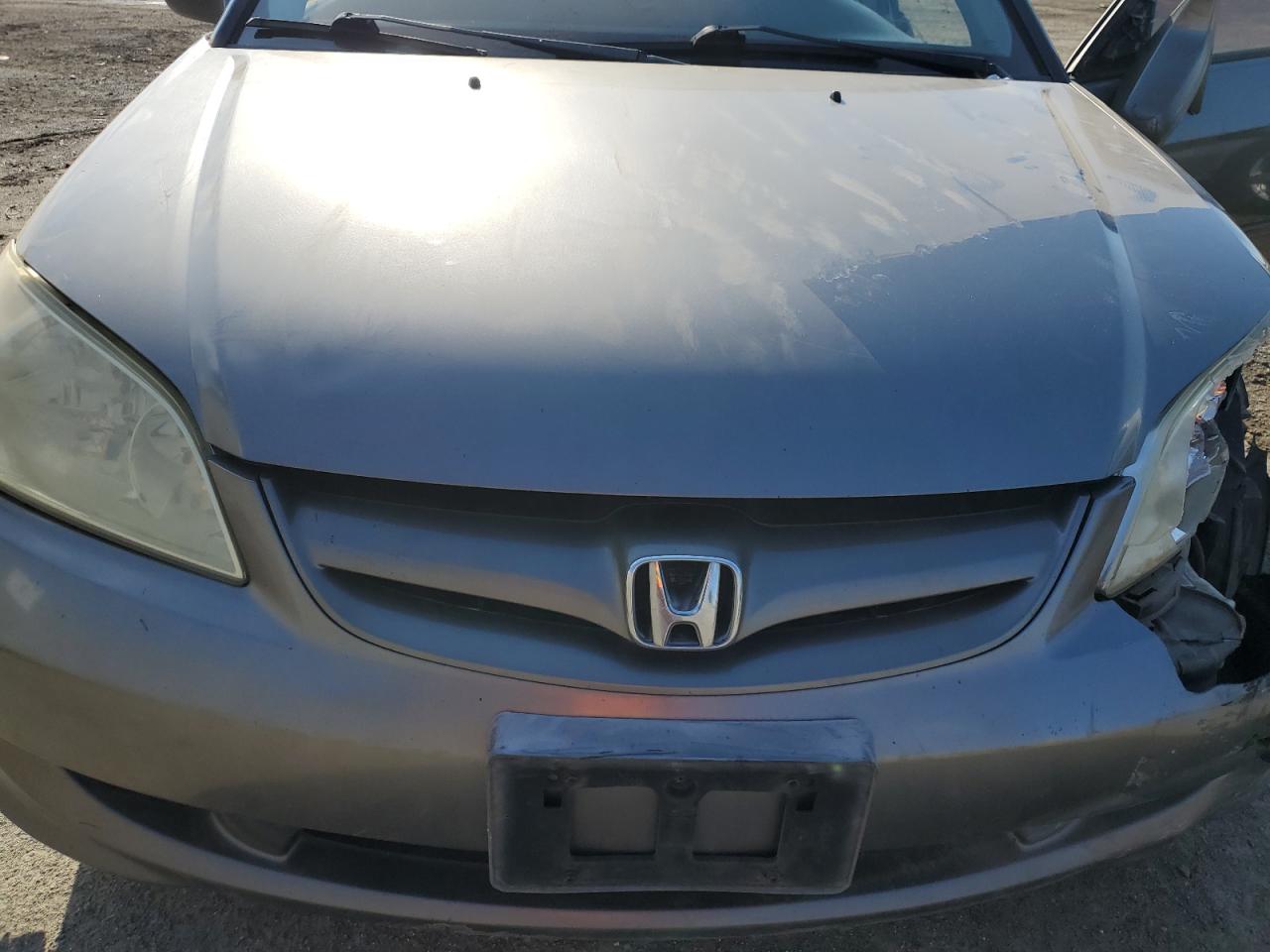 2005 Honda Civic - Image 12