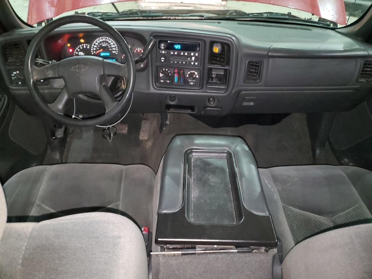 2005 Chevrolet Silverado - Image 8