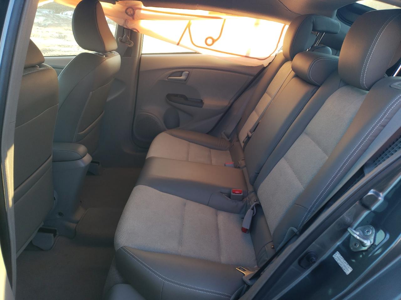 2013 Honda Insight - Image 10