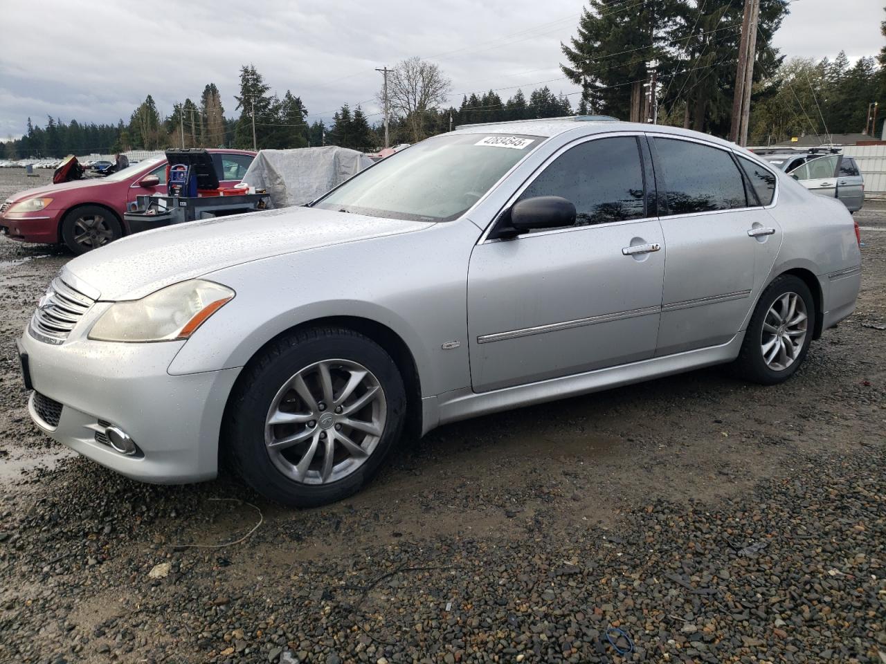 2010 Infiniti M - Image 1