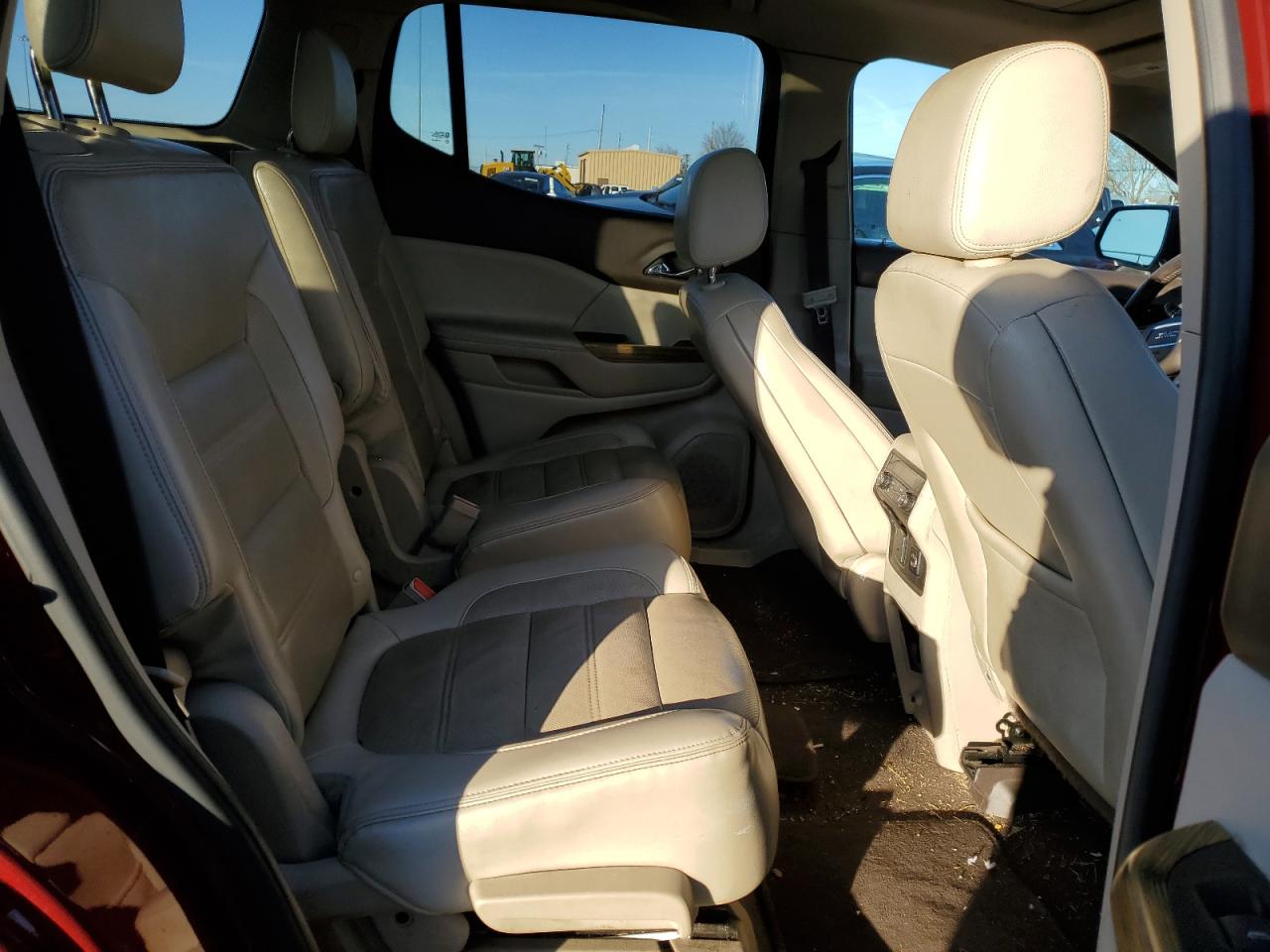 2017 GMC Acadia - Image 12