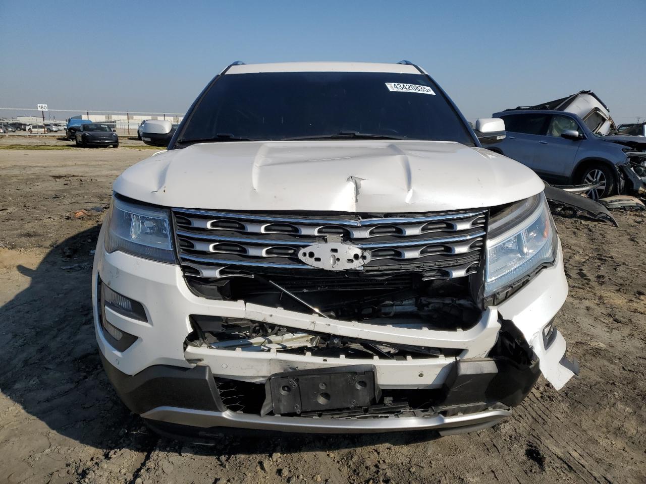 2017 Ford Explorer - Image 5