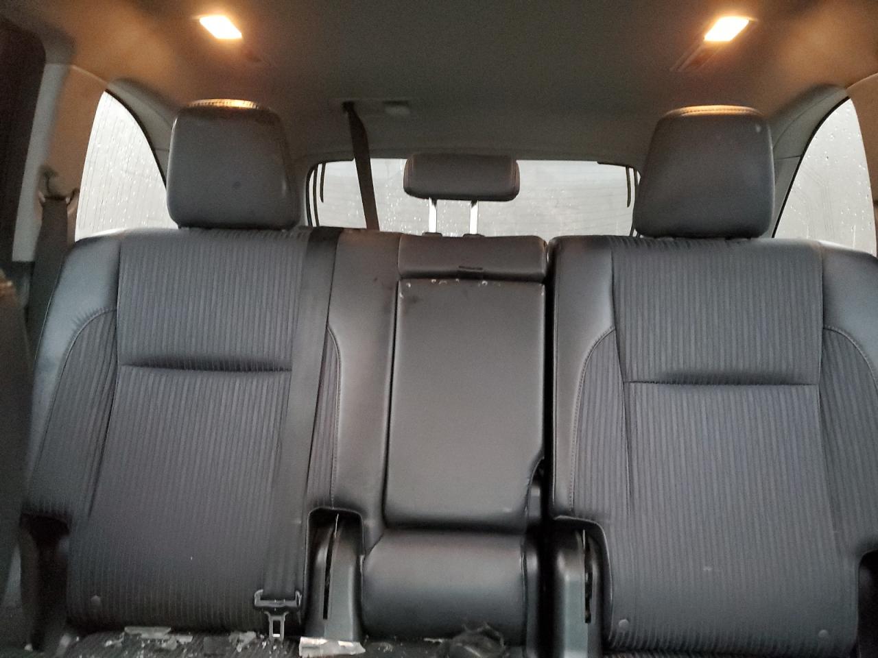 2015 Toyota Highlander - Image 10