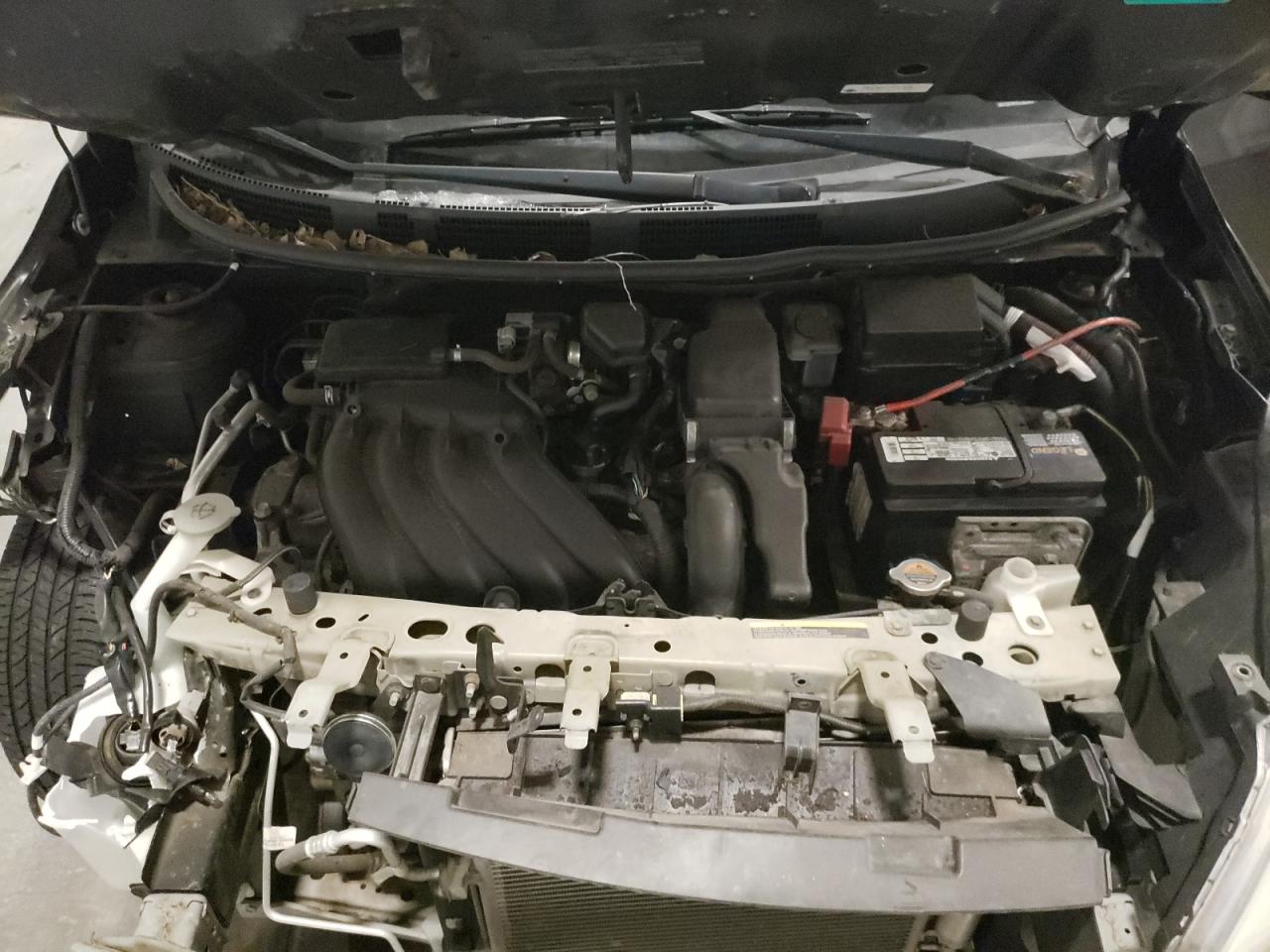 2012 Nissan Versa - Image 11