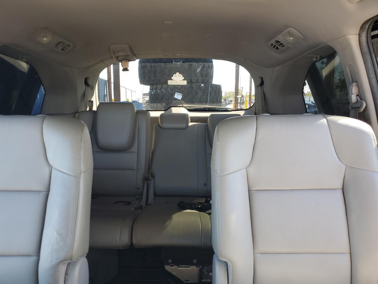 2014 Honda Odyssey - Image 10