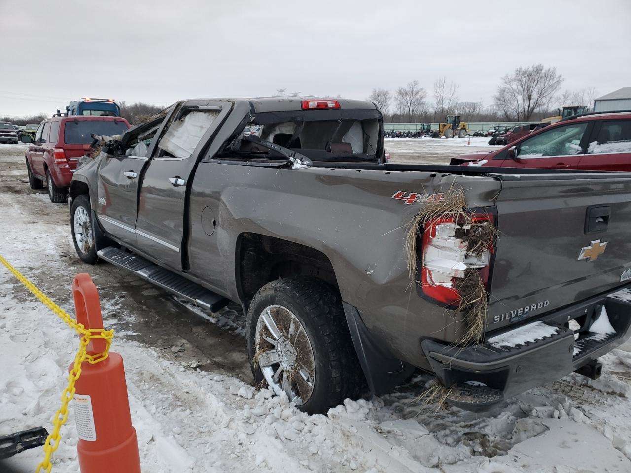 2015 Chevrolet Silverado - Image 2