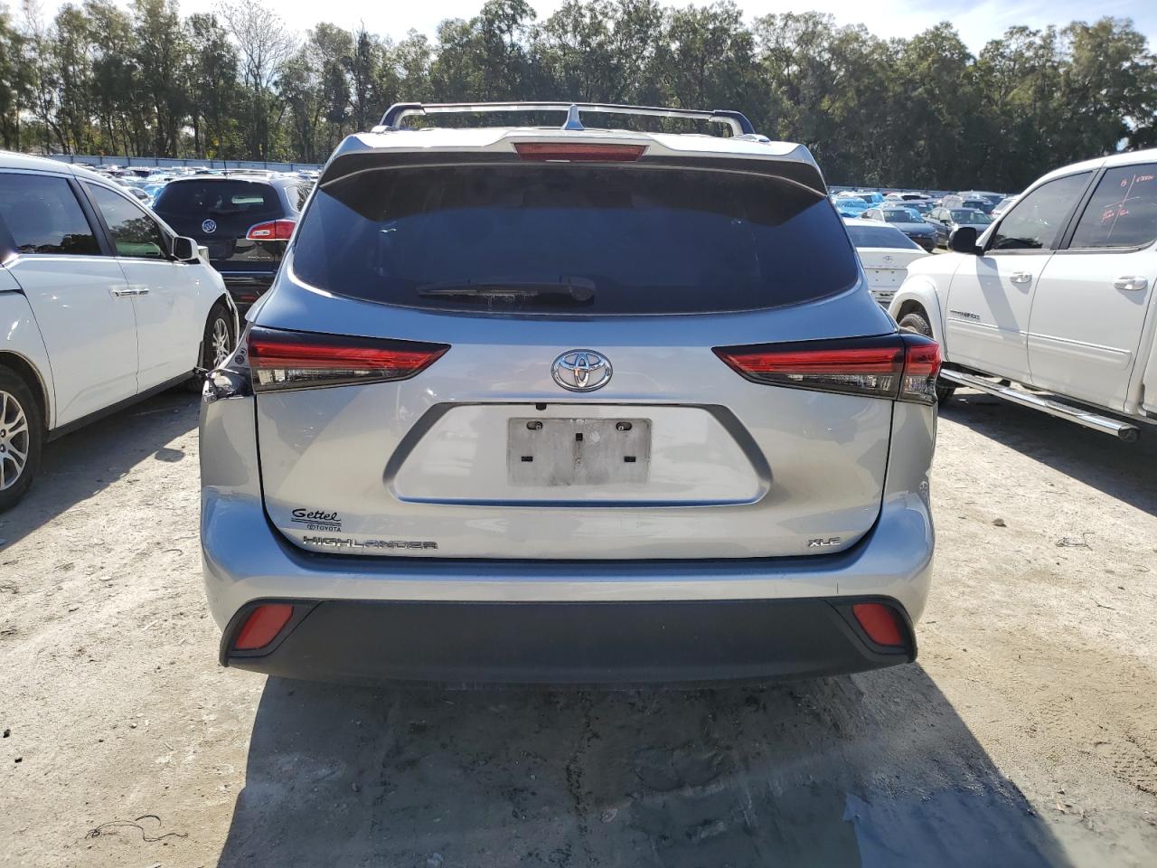 2021 Toyota Highlander - Image 6