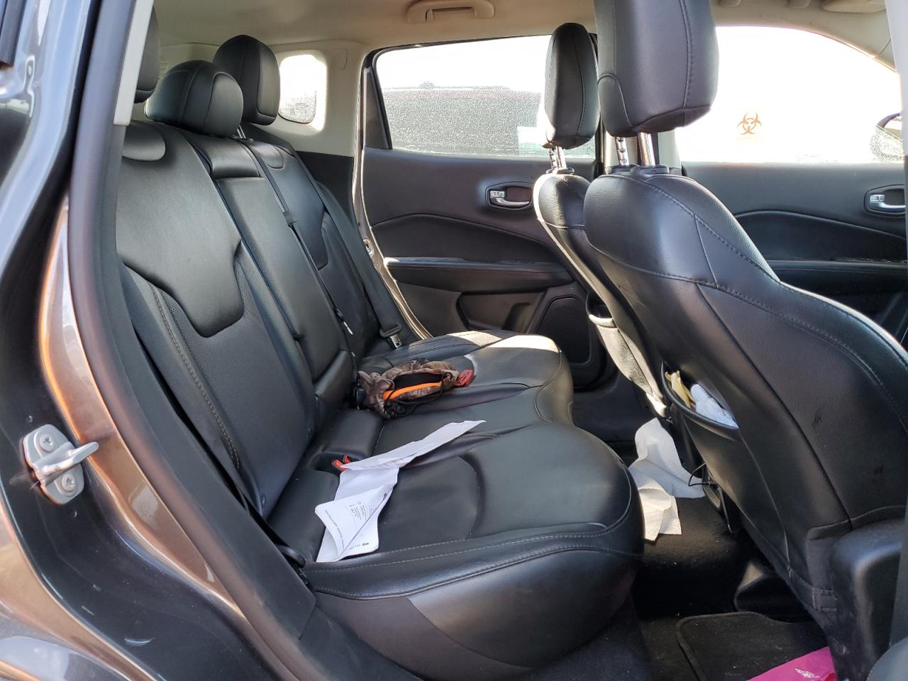 2020 Jeep Compass - Image 11