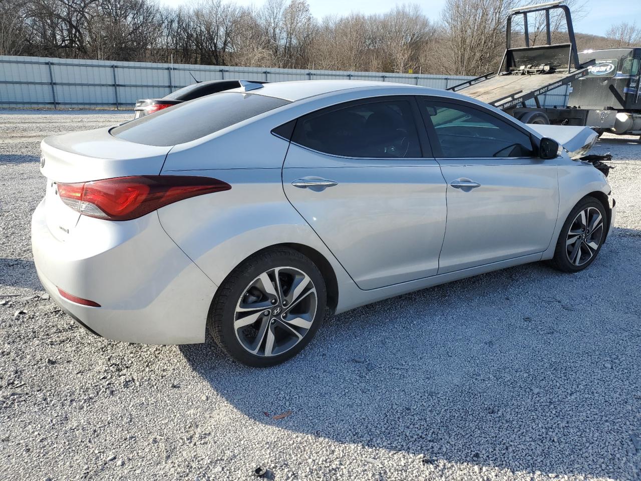 2014 Hyundai Elantra - Image 3
