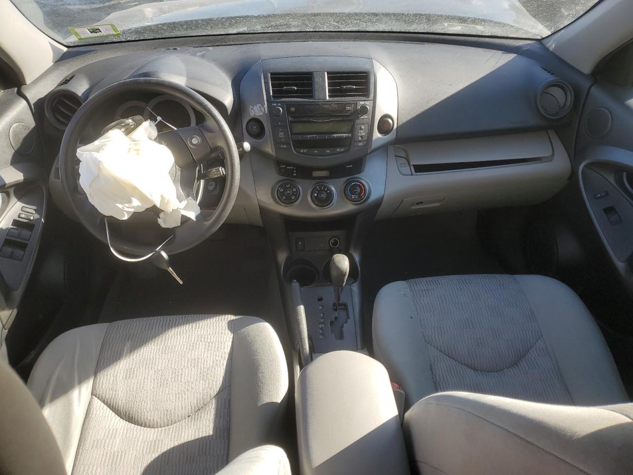 2011 Toyota RAV 4 - Image 8