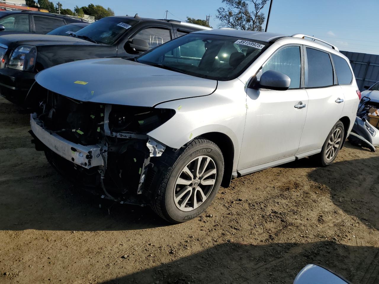 2015 Nissan Pathfinder - Image 1