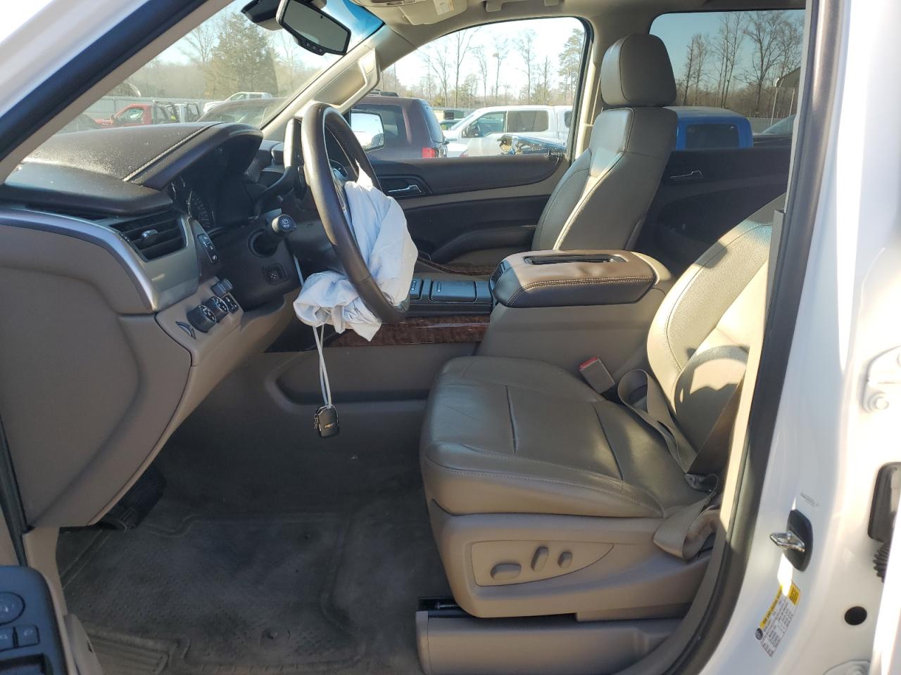 2015 Chevrolet Suburban - Image 7