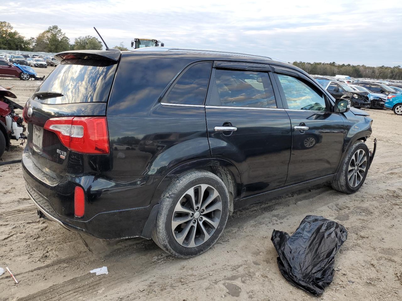 2014 Kia Sorento - Image 3