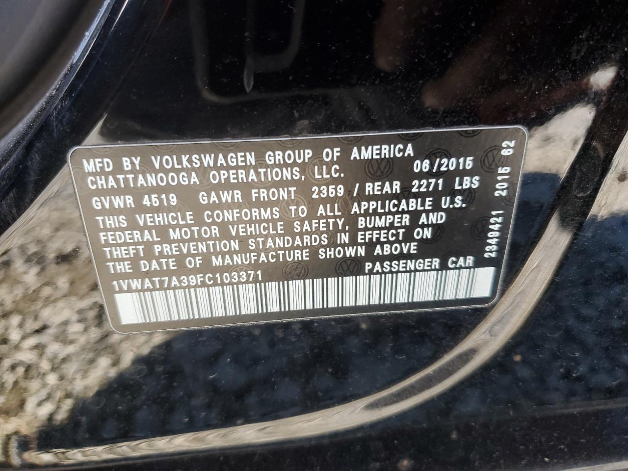 2015 Volkswagen Passat - Image 12