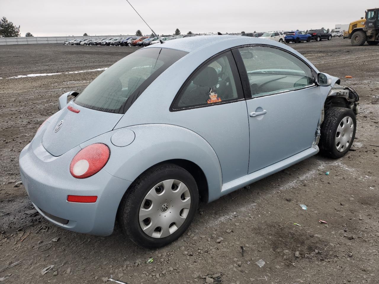 2010 Volkswagen Beetle - Image 3