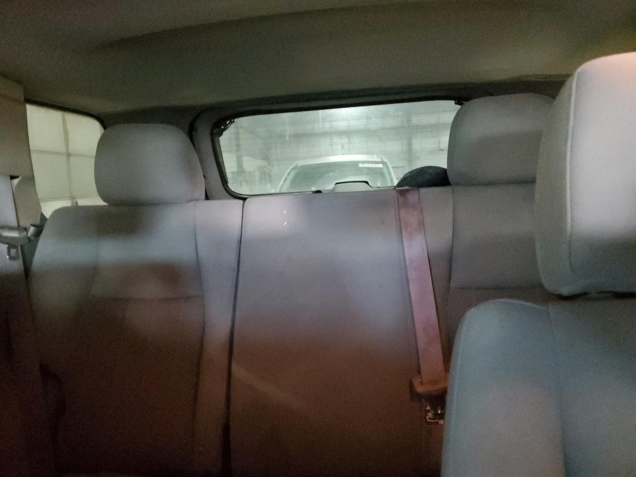 2006 Jeep Grand Cherokee - Image 10