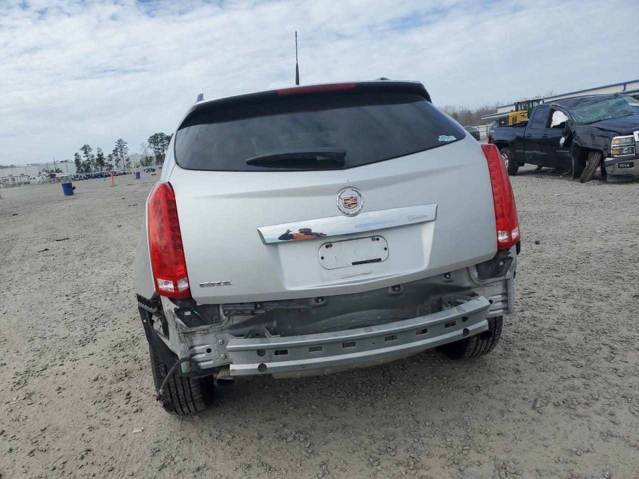 2010 Cadillac SRX - Image 6