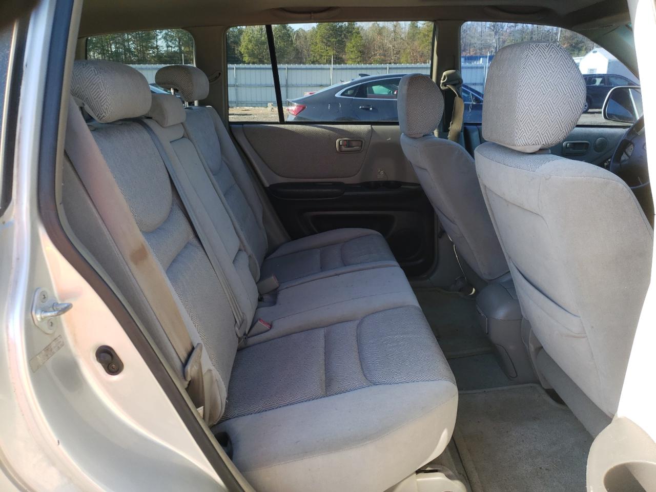 2003 Toyota Highlander - Image 11