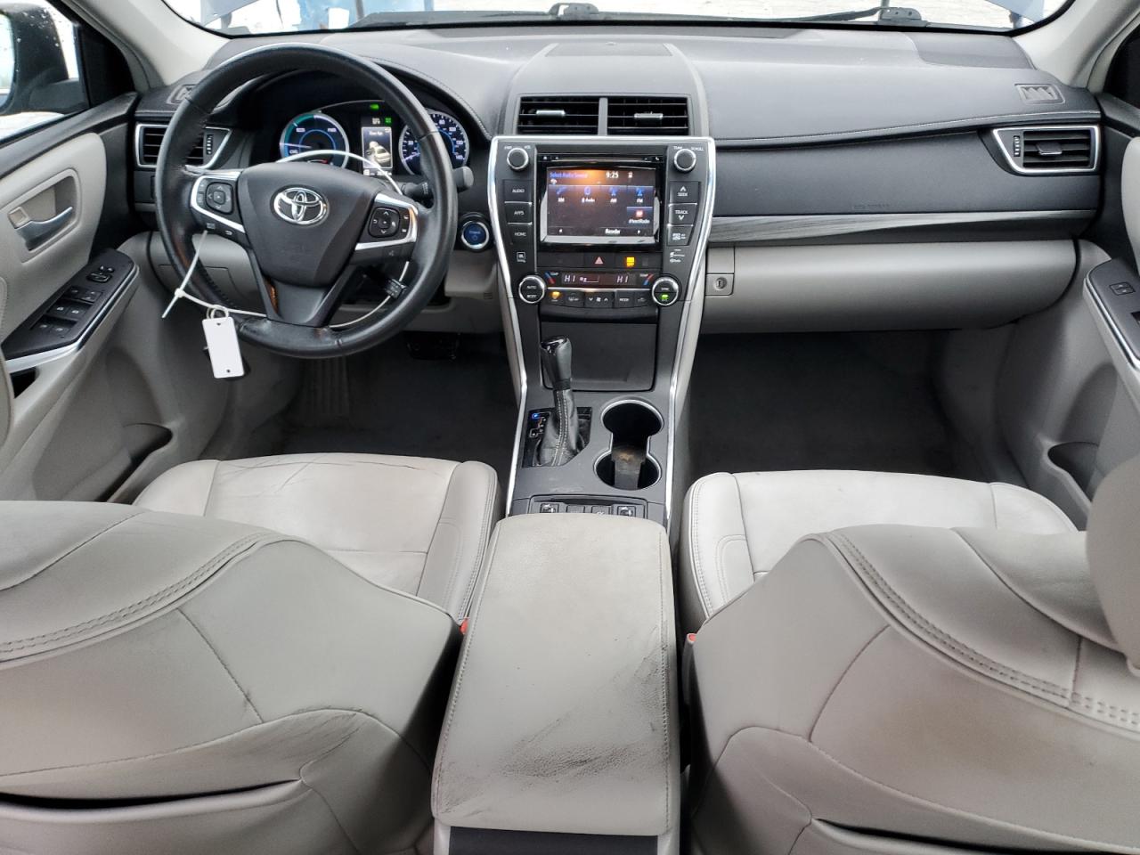 2015 Toyota Camry - Image 8