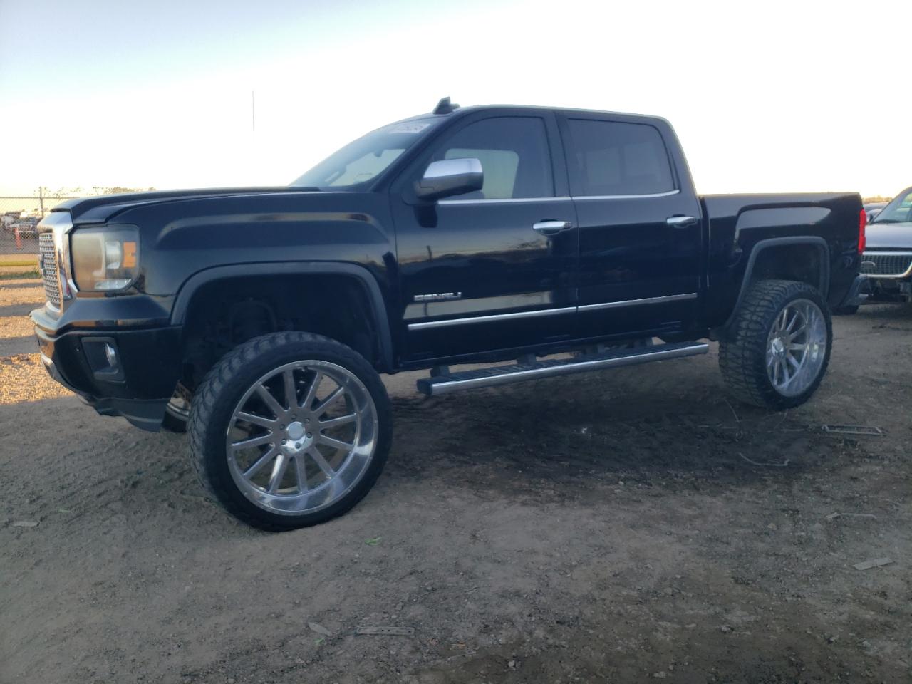 2015 GMC Sierra - Image 1