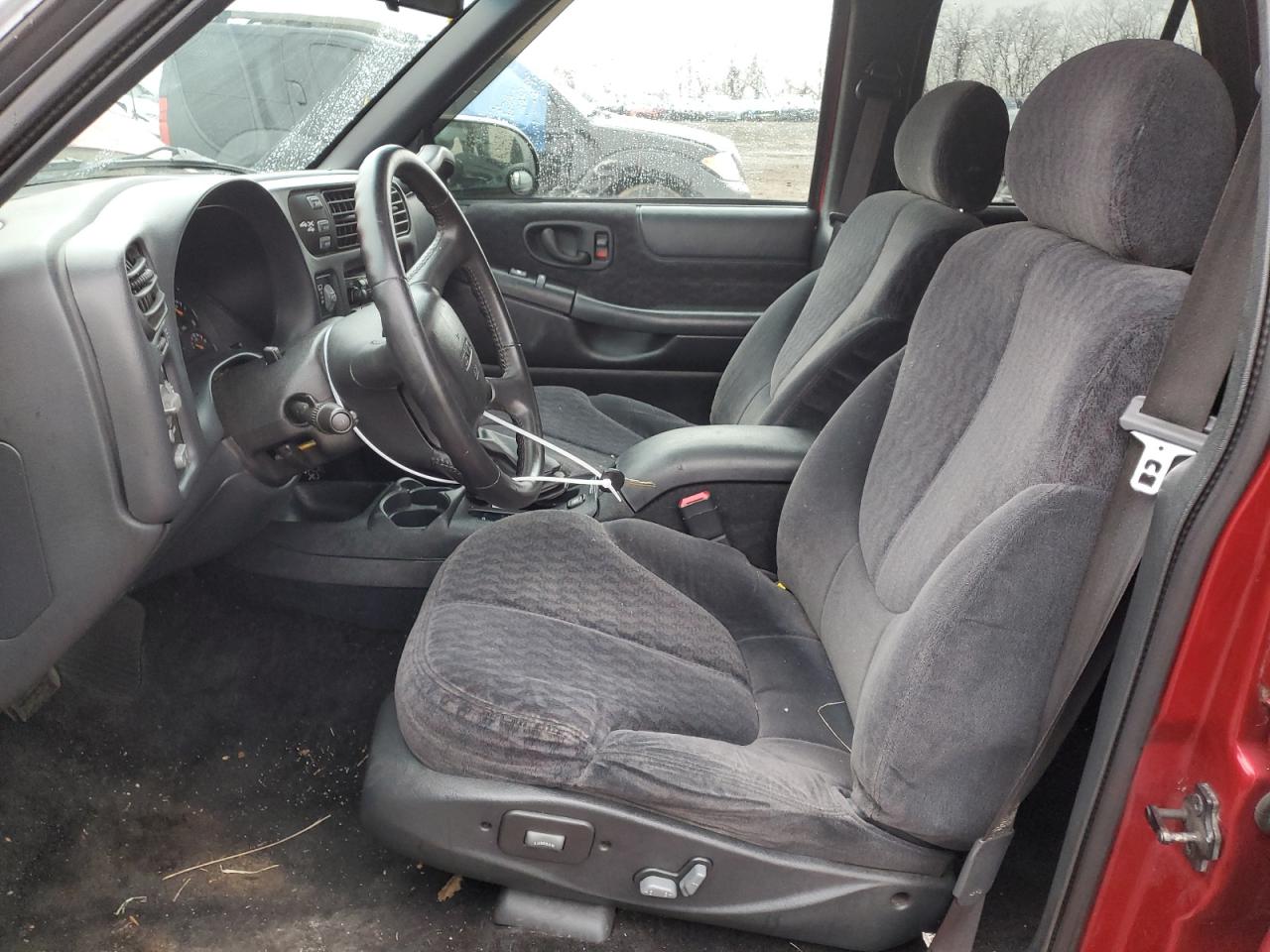 2001 GMC Jimmy - Image 7