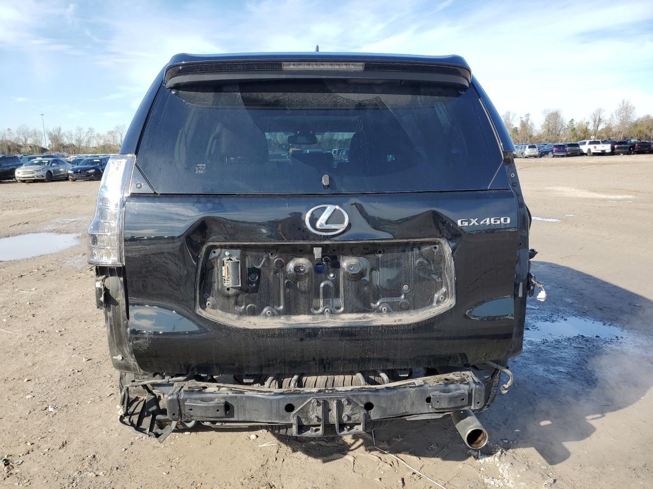 2017 Lexus GX - Image 6