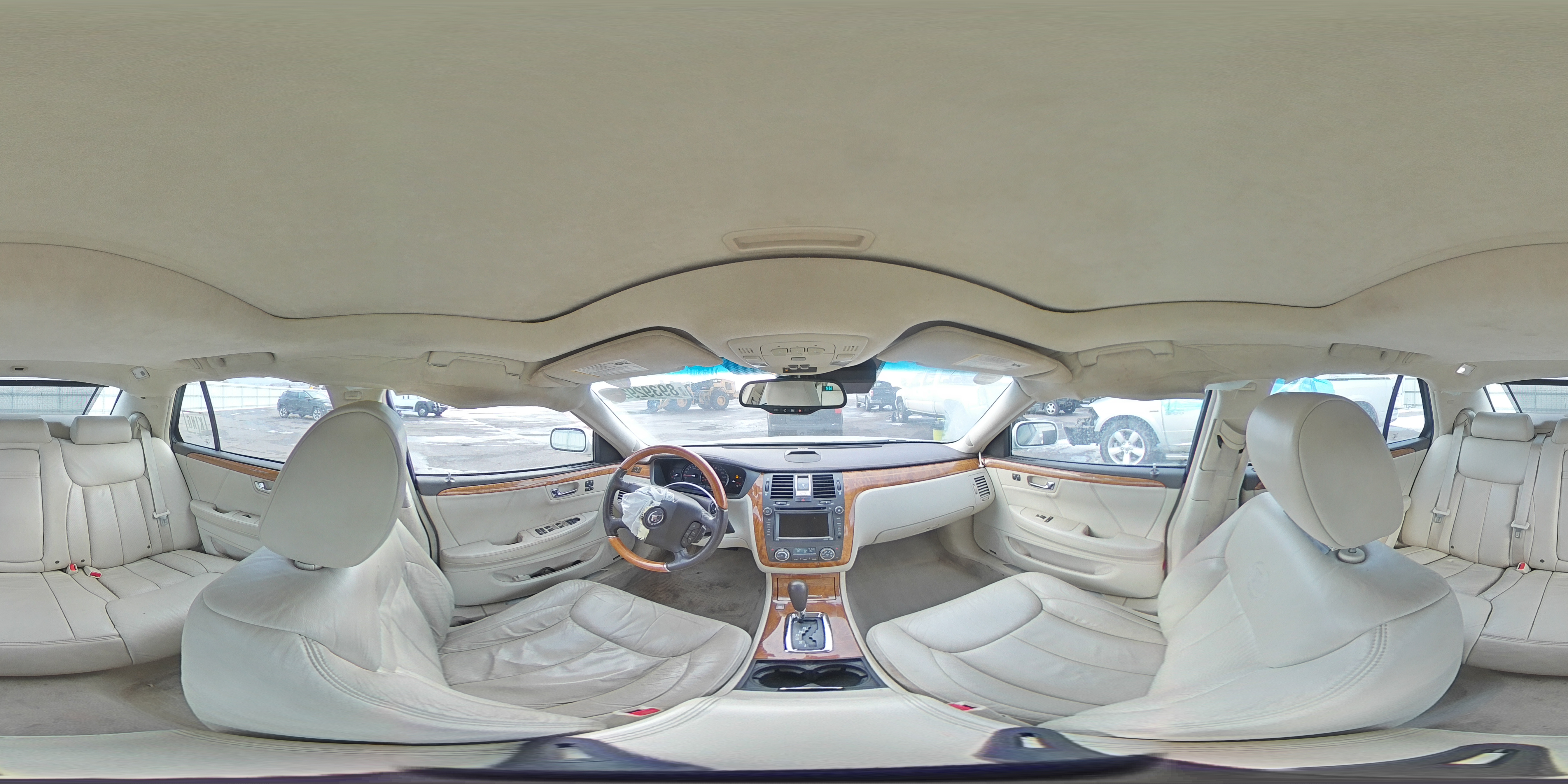 2008 Cadillac DTS - Image 13