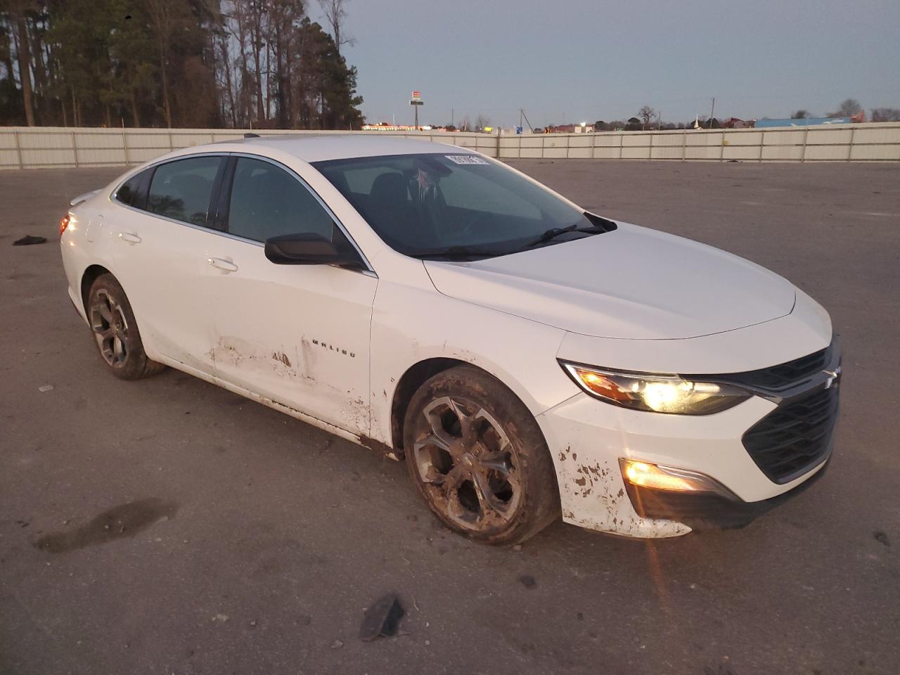 2019 Chevrolet Malibu - Image 4