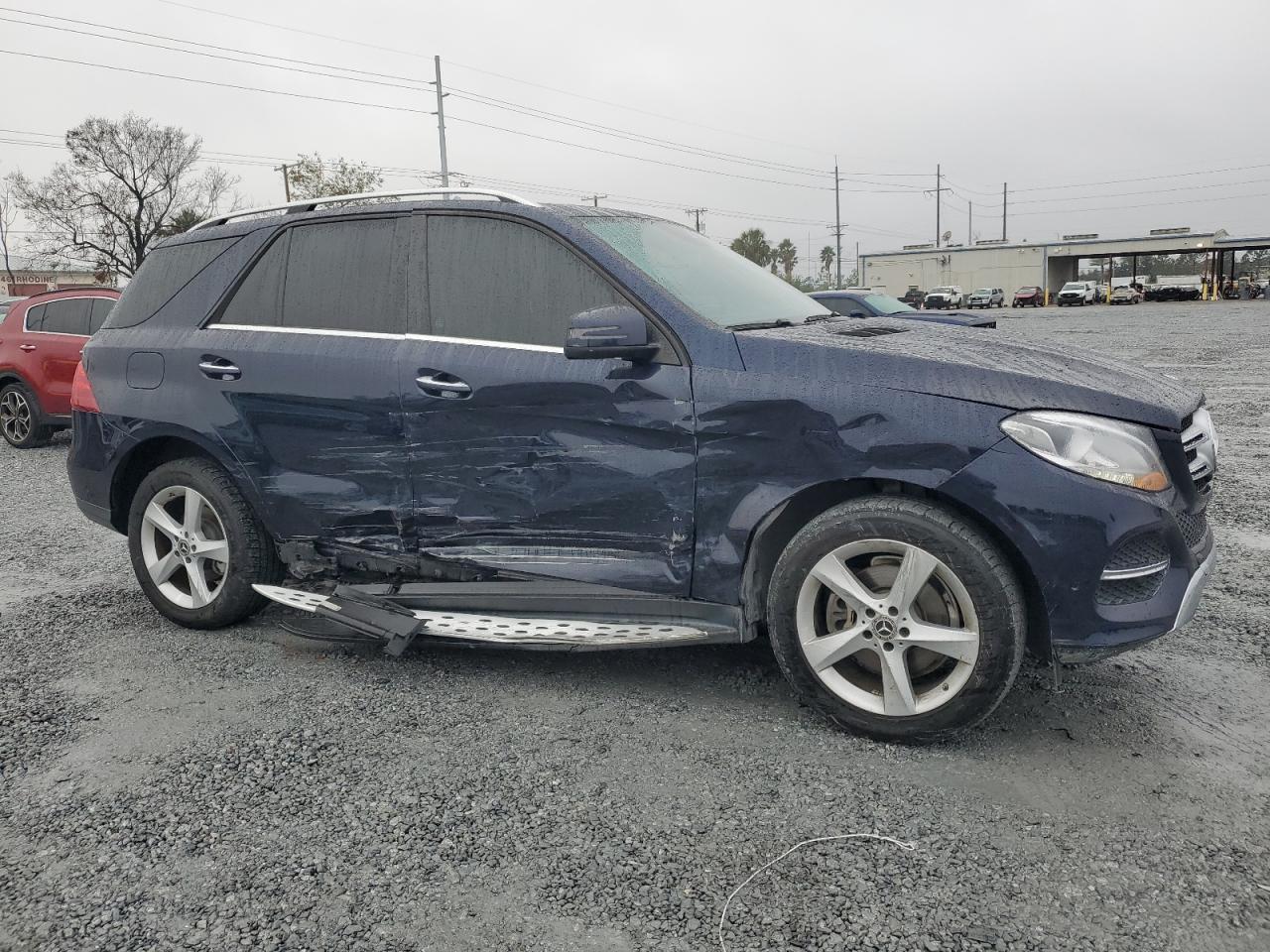 2017 Mercedes-Benz GLE - Image 4