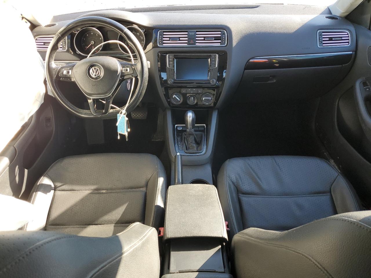 2016 Volkswagen Jetta - Image 8