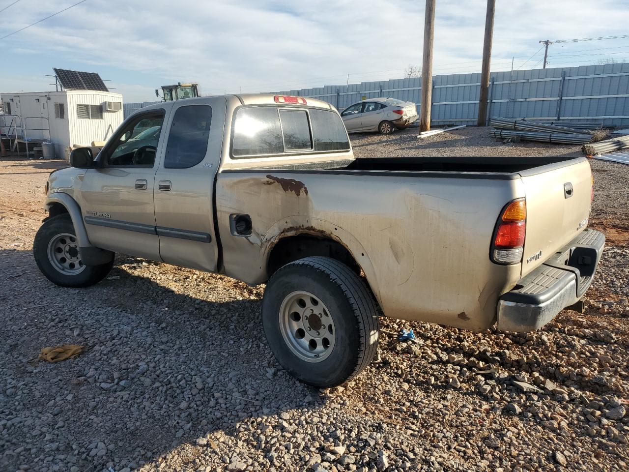2004 Toyota Tundra - Image 2