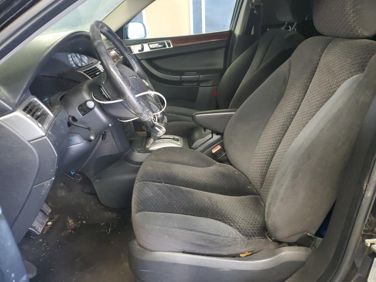 2004 Chrysler Pacifica - Image 7