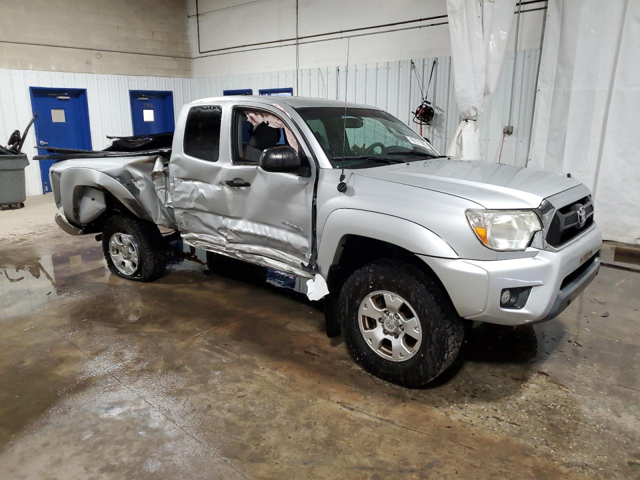 2012 Toyota Tacoma - Image 4
