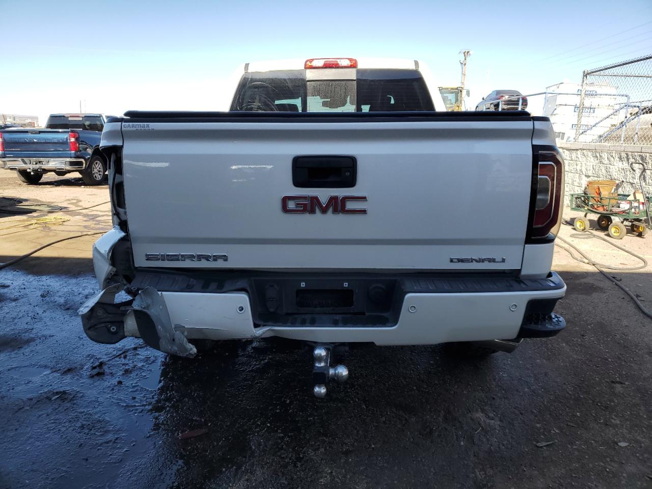 2018 GMC Sierra - Image 6
