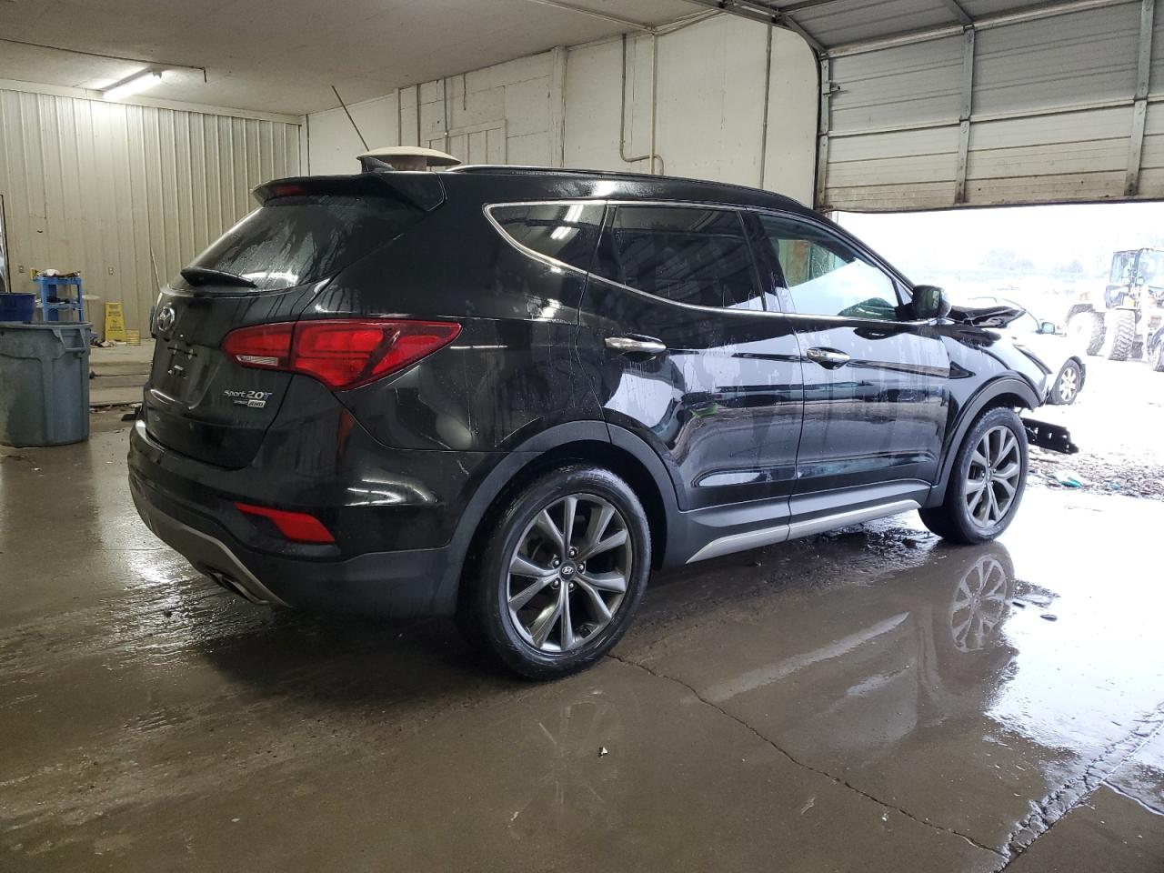 2018 Hyundai Santa Fe - Image 3