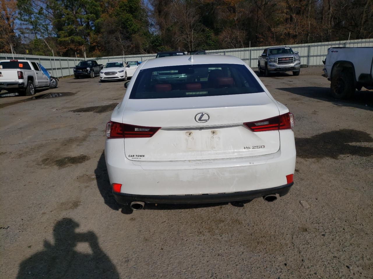 2014 Lexus IS - Image 6