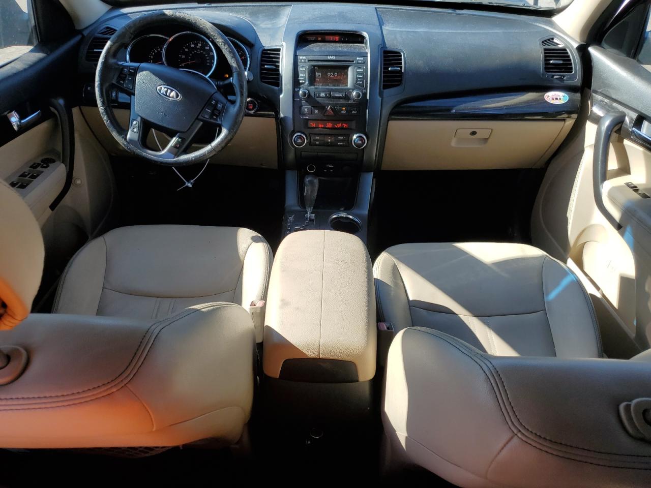 2012 Kia Sorento - Image 8