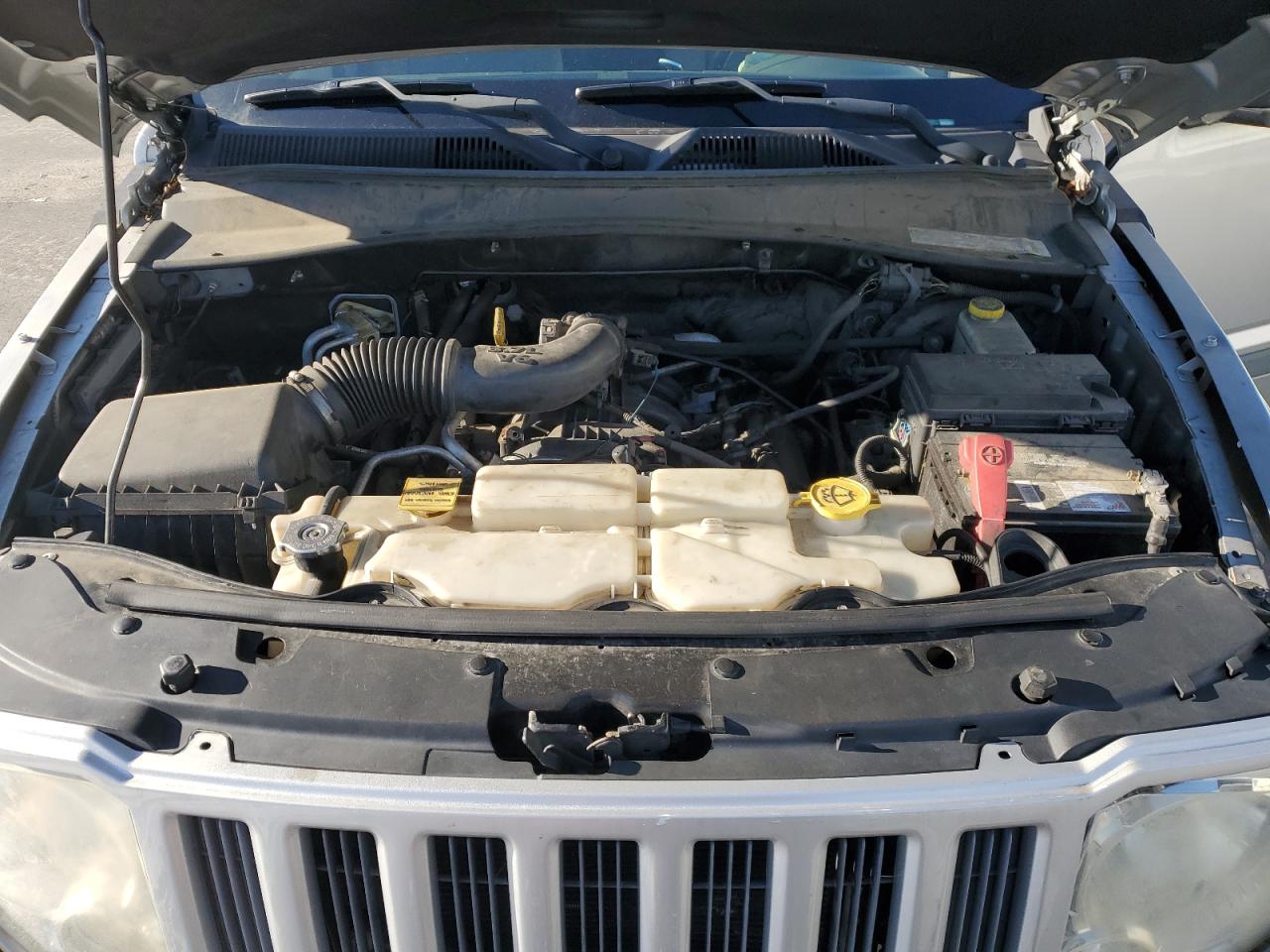 2008 Jeep Liberty (North America) - Image 13