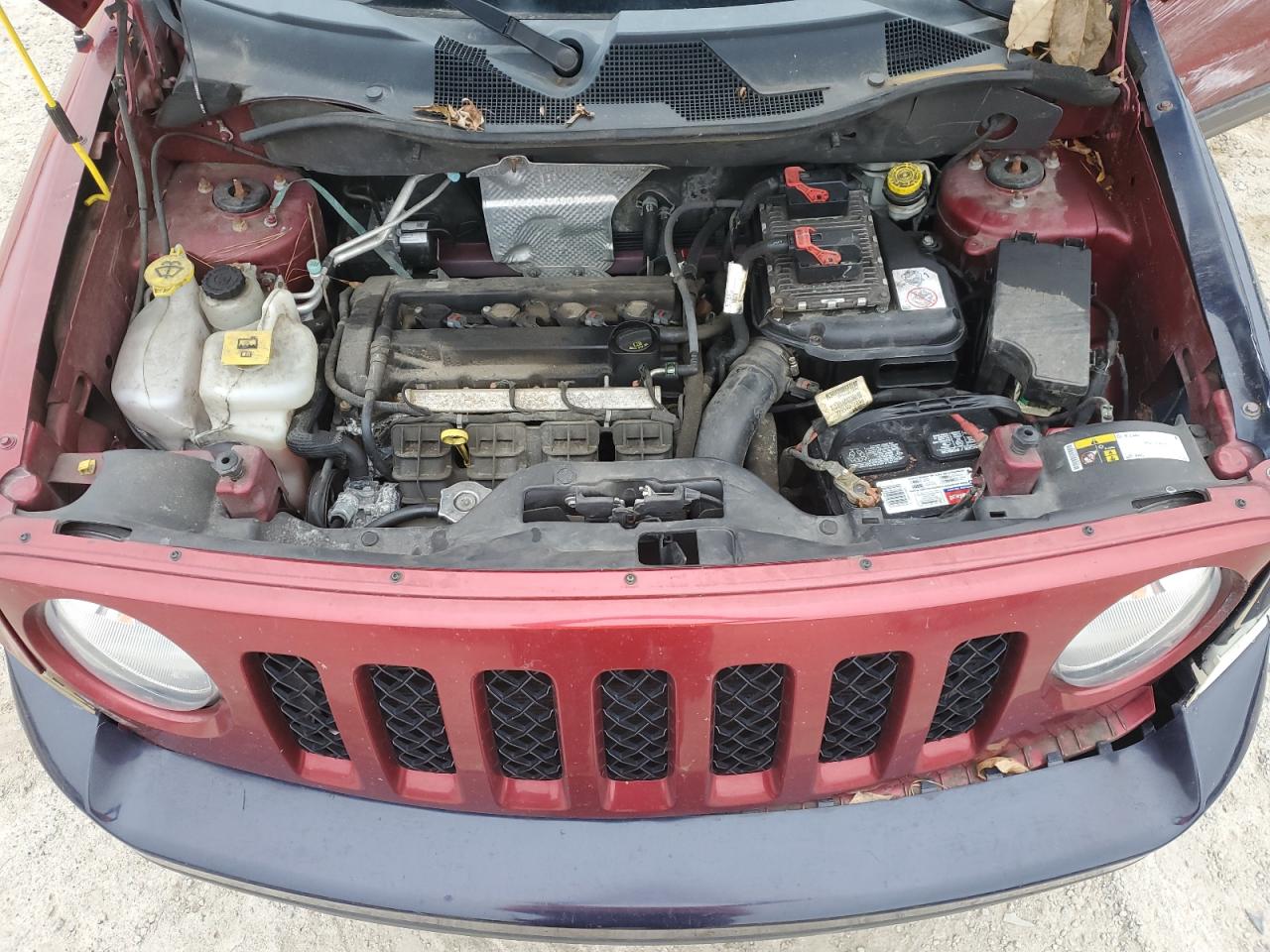 2016 Jeep Liberty (Patriot) - Image 13