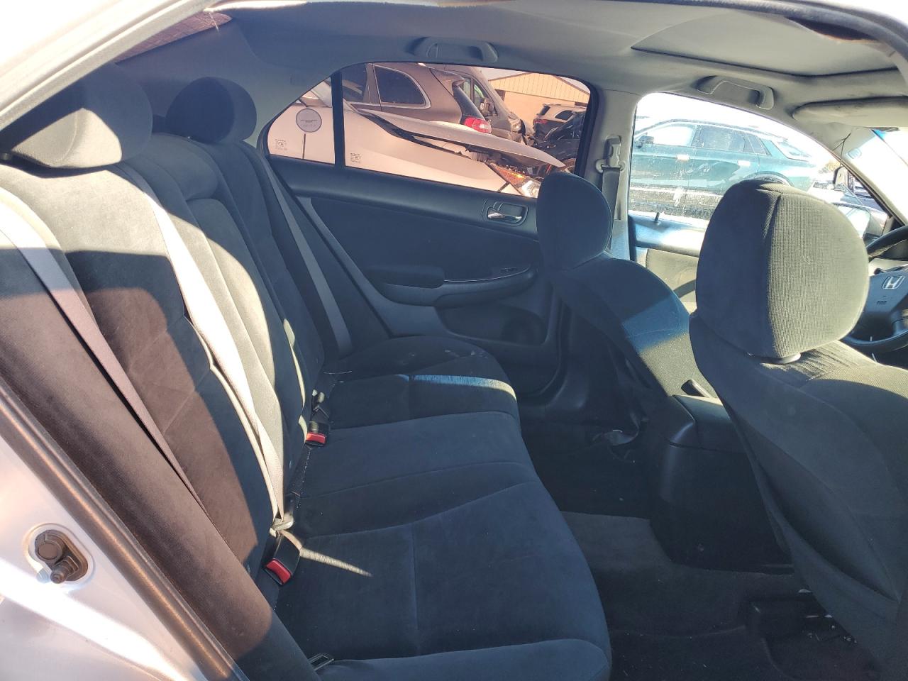 2006 Honda Accord - Image 10
