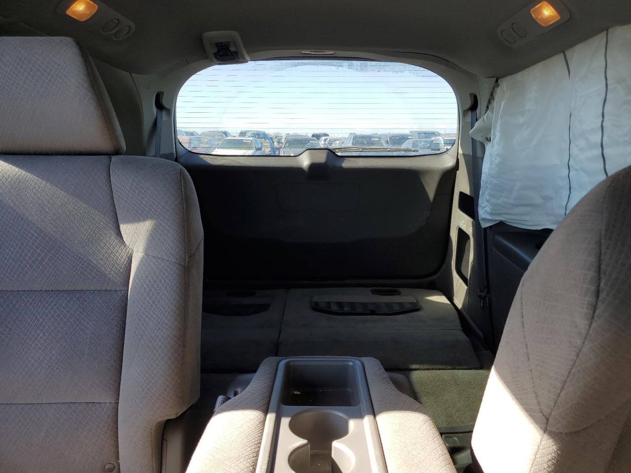 2015 Honda Odyssey - Image 10